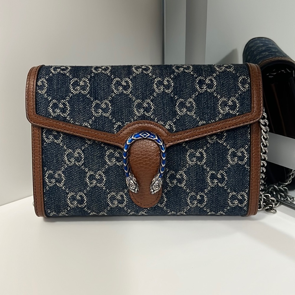 Crossbody bag Gucci